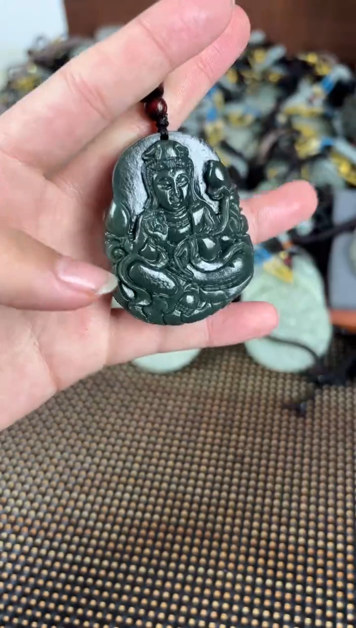 【闪购商品】和田玉颈饰未镶嵌1