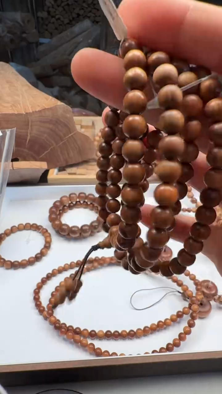 檀香木其他0.7/108颗黑肉沉水微瑕