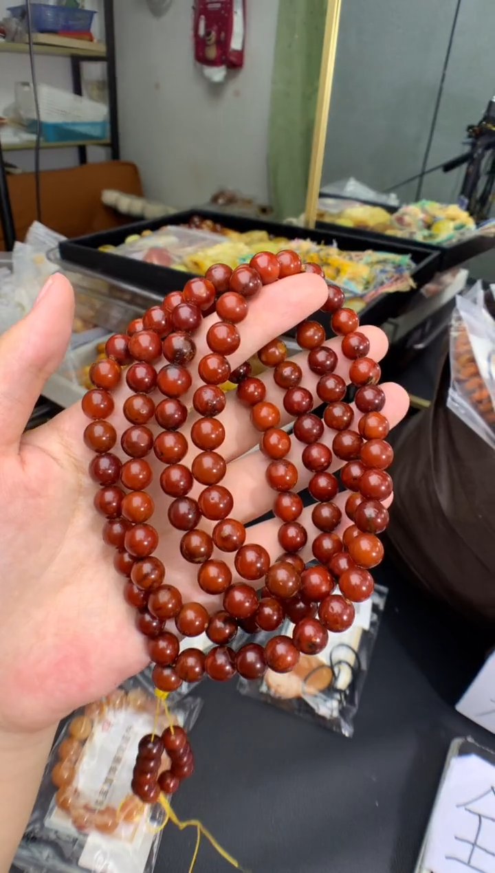 琥珀未镶嵌珠宝奇石1