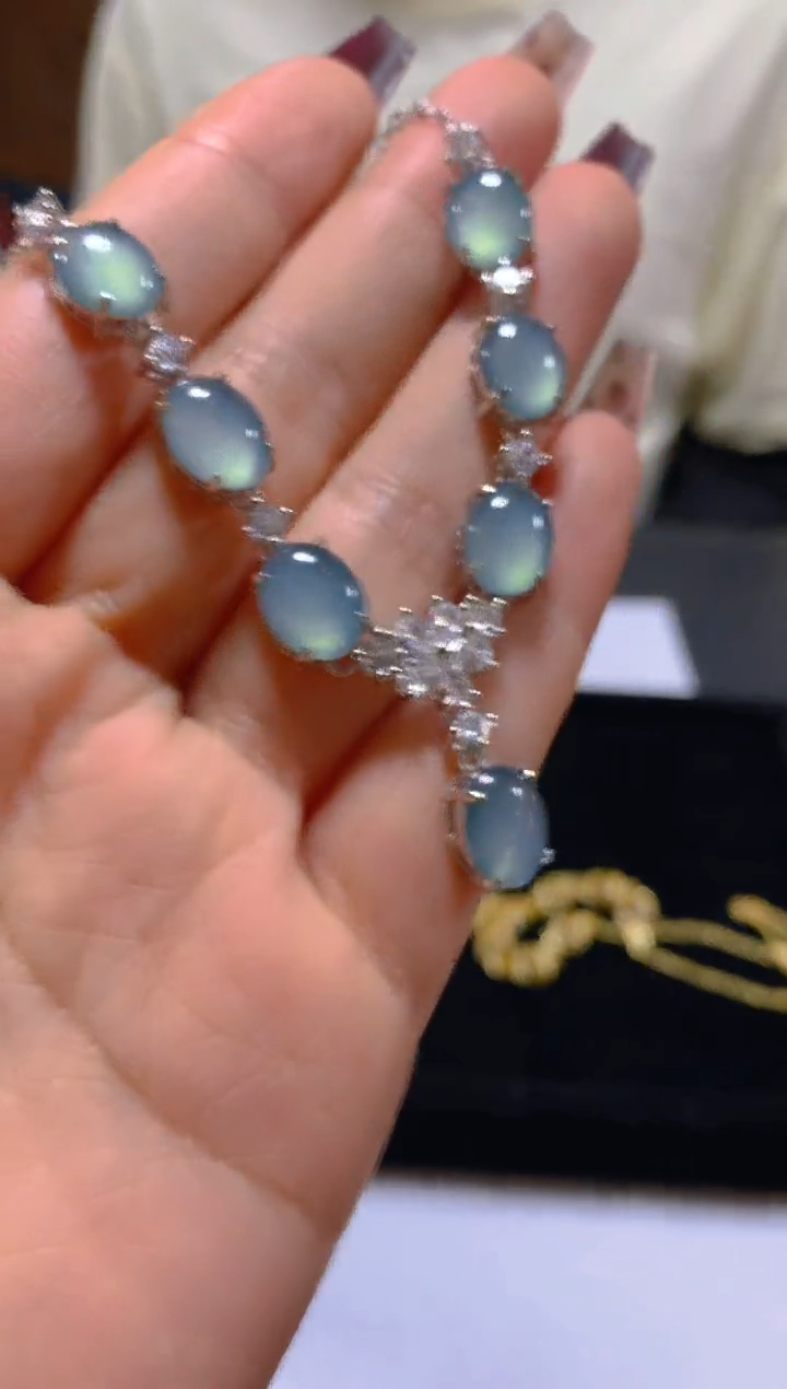 颈饰未镶嵌翡翠多样性发一