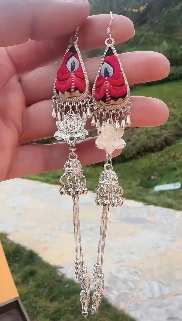 织绣小*子非遗手工苗绣饰品002