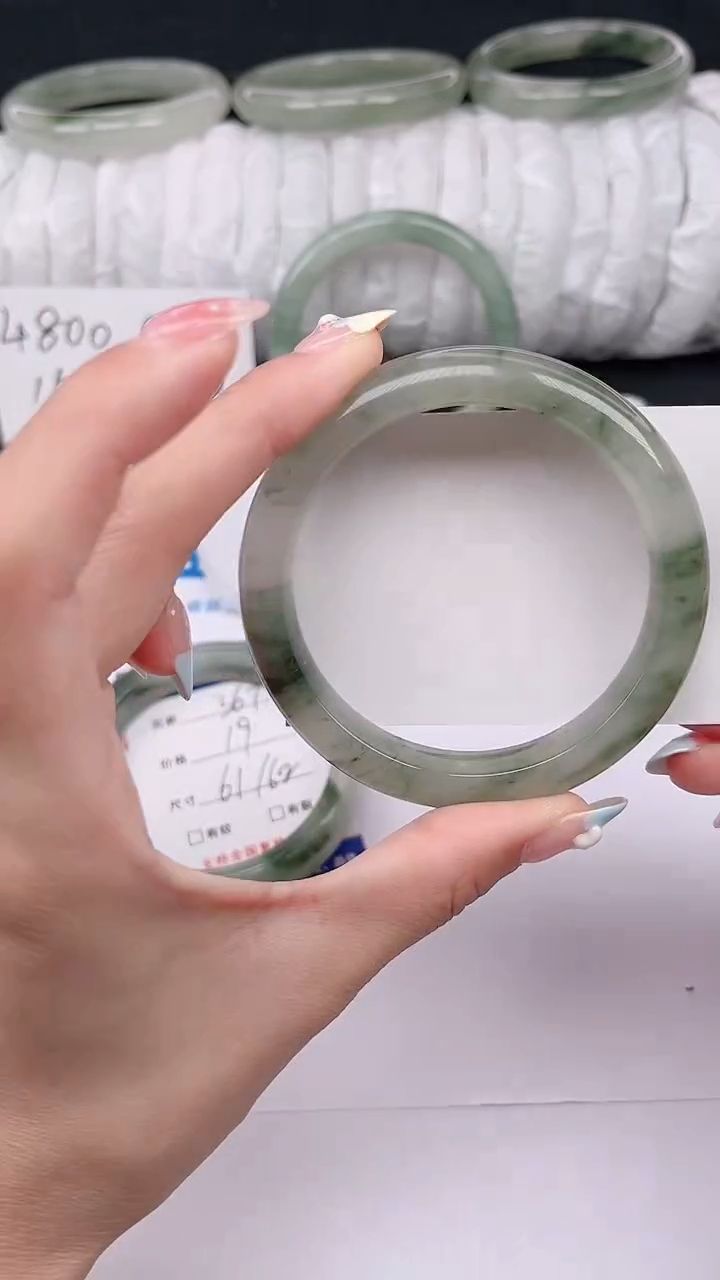 石英质玉手镯未镶嵌368-58/59