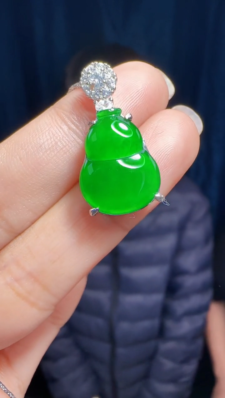 未镶嵌定制翡翠翡翠吊坠18