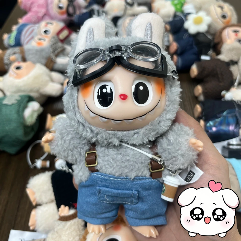  牛仔背带款一代搪胶毛绒公仔玩偶包挂