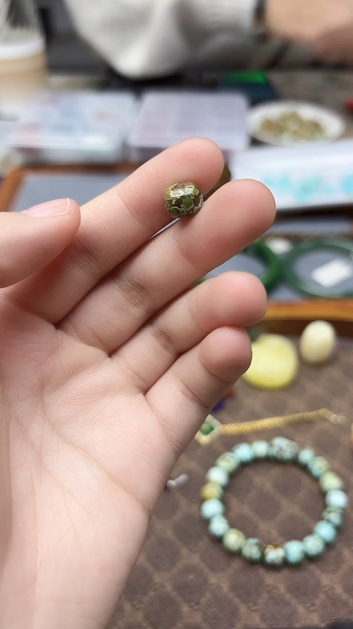 未镶嵌车挂玛瑙/玉髓玛瑙配珠GW