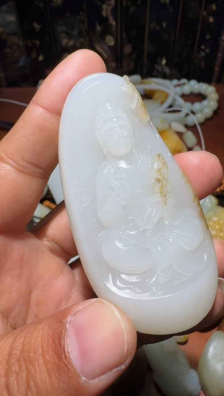 颈饰未镶嵌和田玉观音