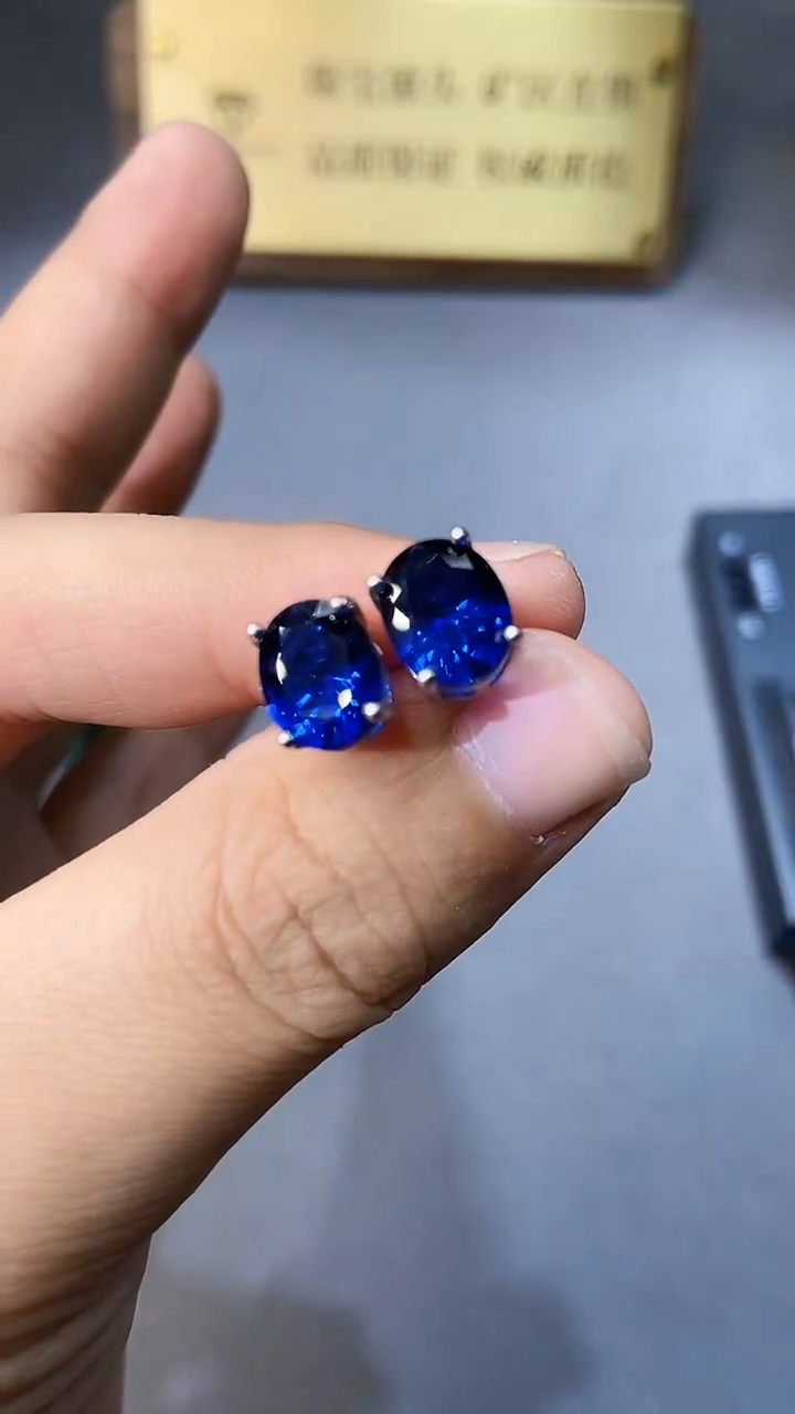 【闪购商品】蓝宝石耳饰银S925镶嵌354