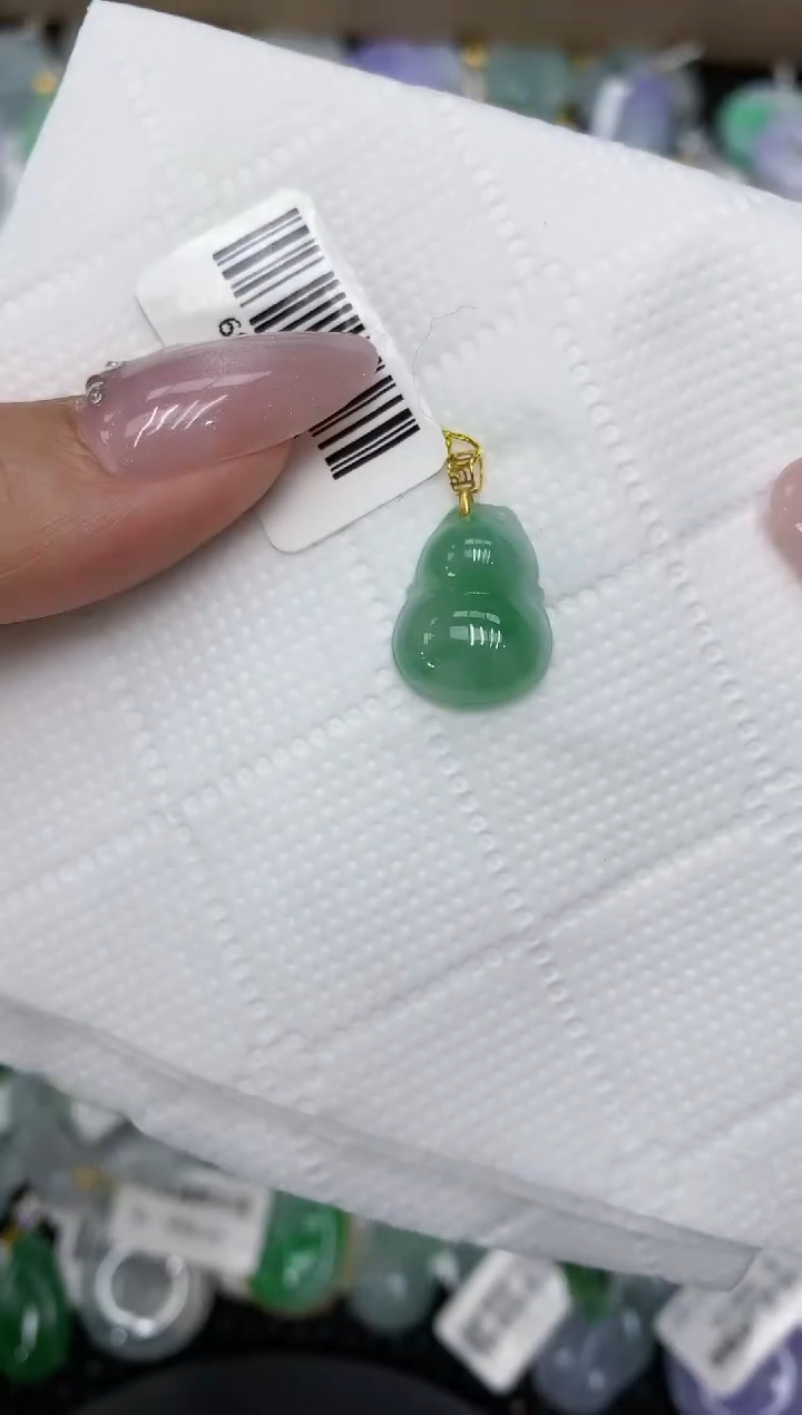 颈饰18K金镶嵌翡翠a货支持复检百元以上9元证书费自理