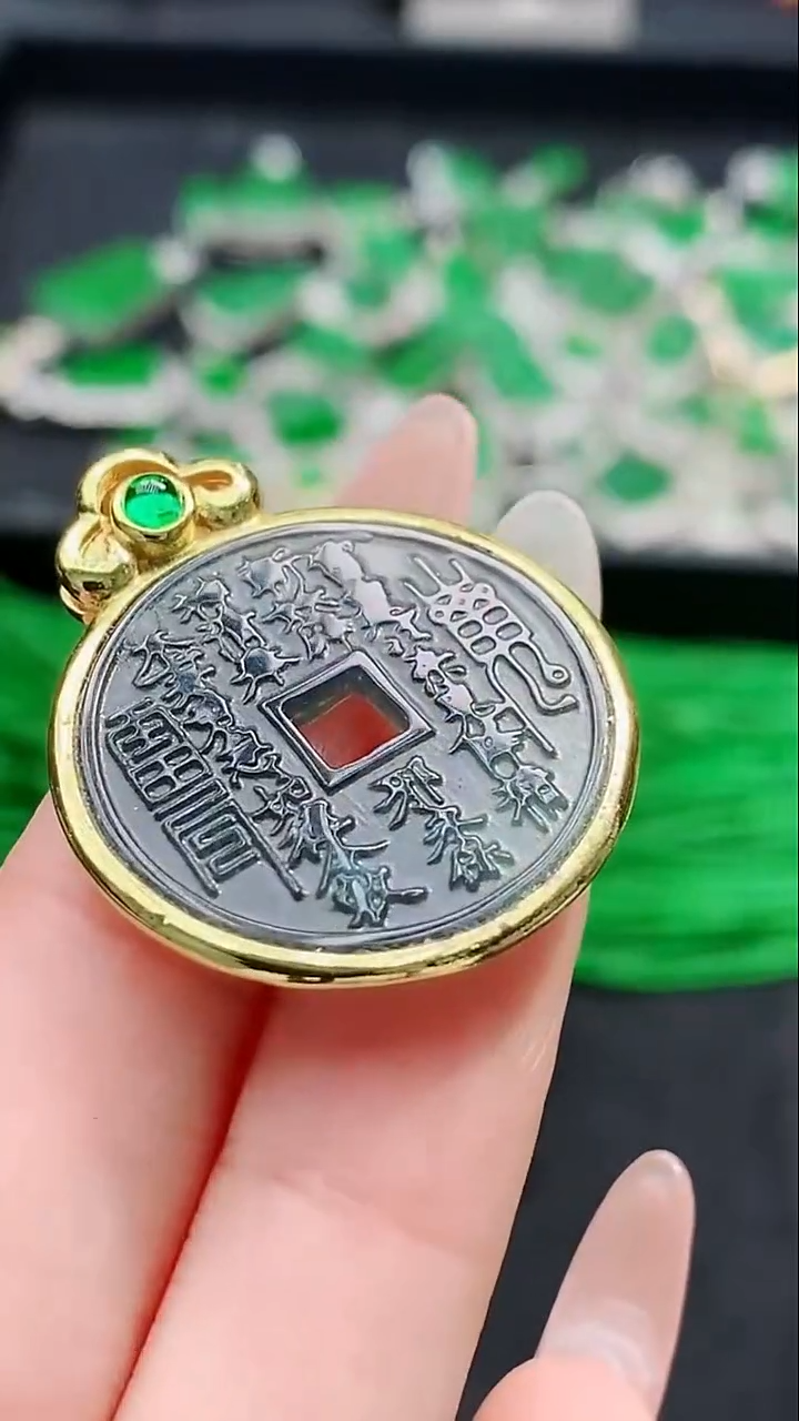 未镶嵌挂件翡翠天然翡翠