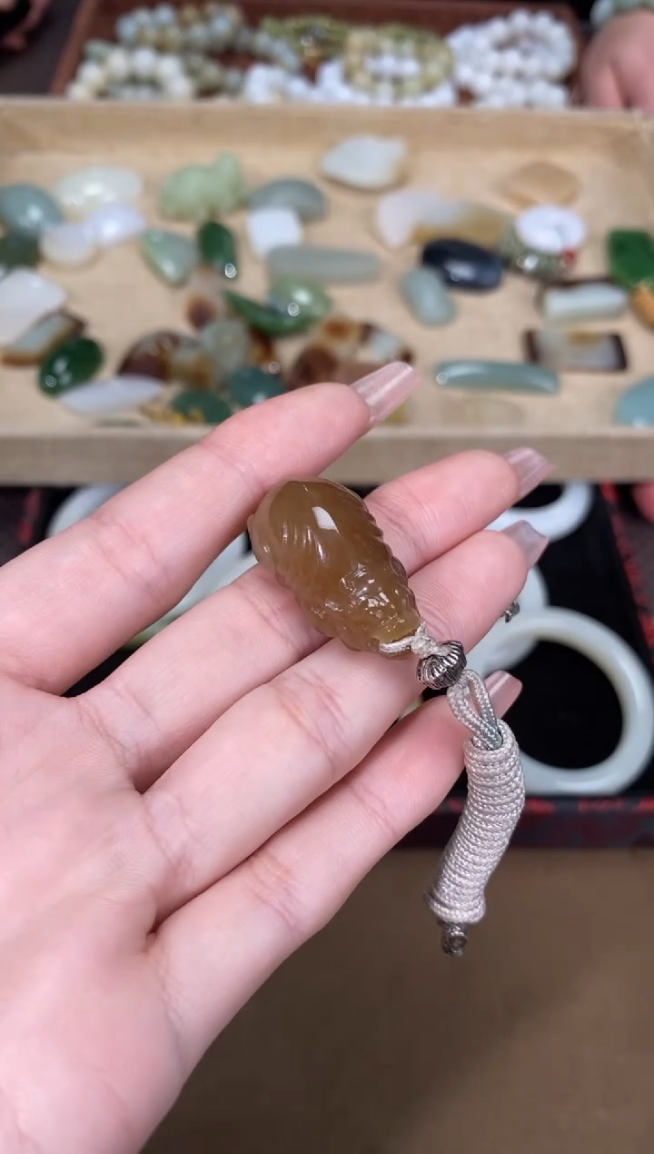 【闪购商品】和田玉吊坠未镶嵌吊坠