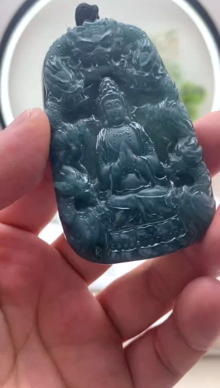 颈饰未镶嵌翡翠大势至