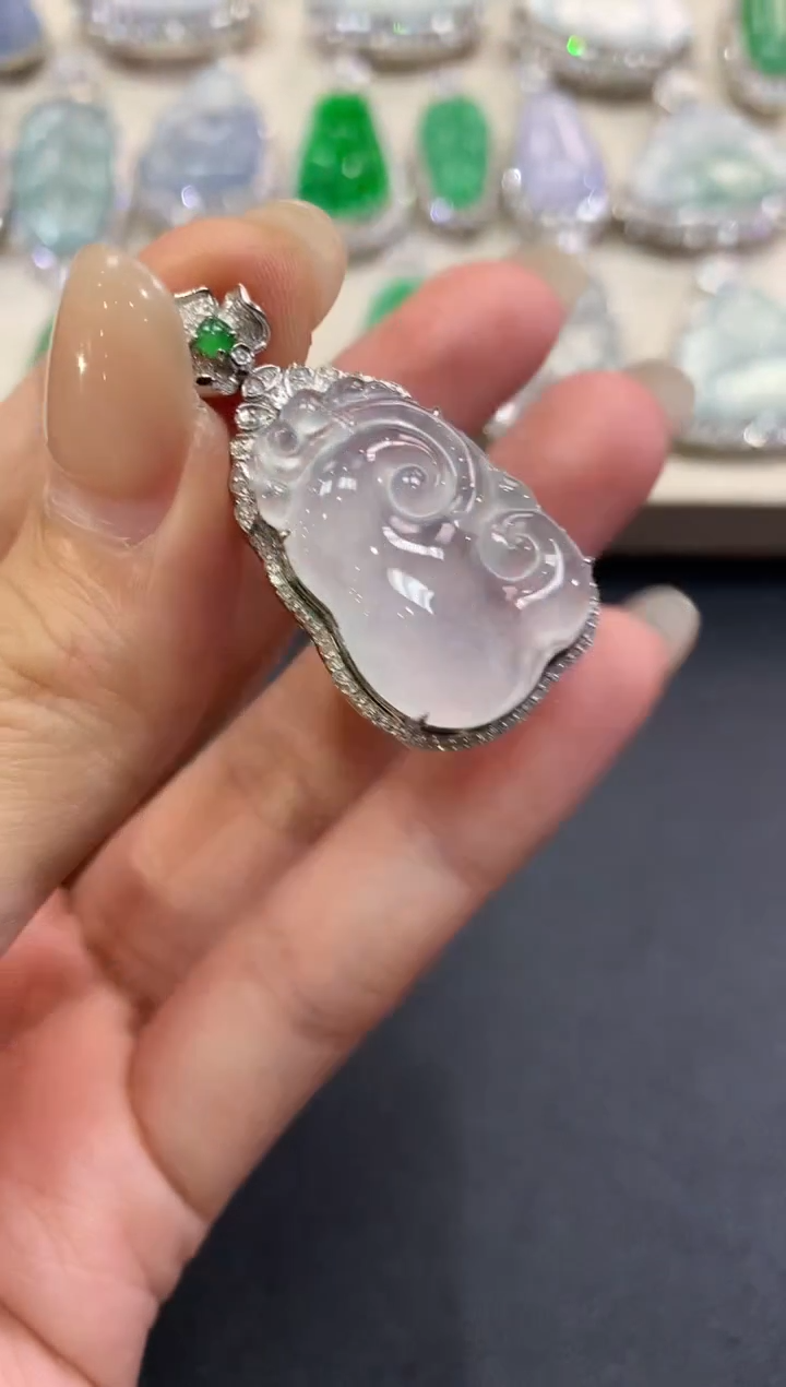 【闪购商品】翡翠吊坠(不含链)18K金镶嵌a189     