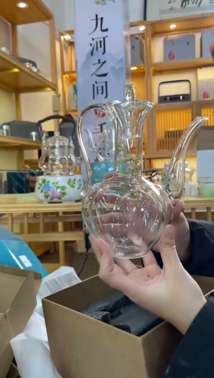 贵妃壶梨花白燕啊啊啊