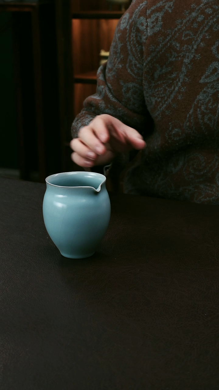 【闪购商品】其他汝官窑微微瑕公道杯-57