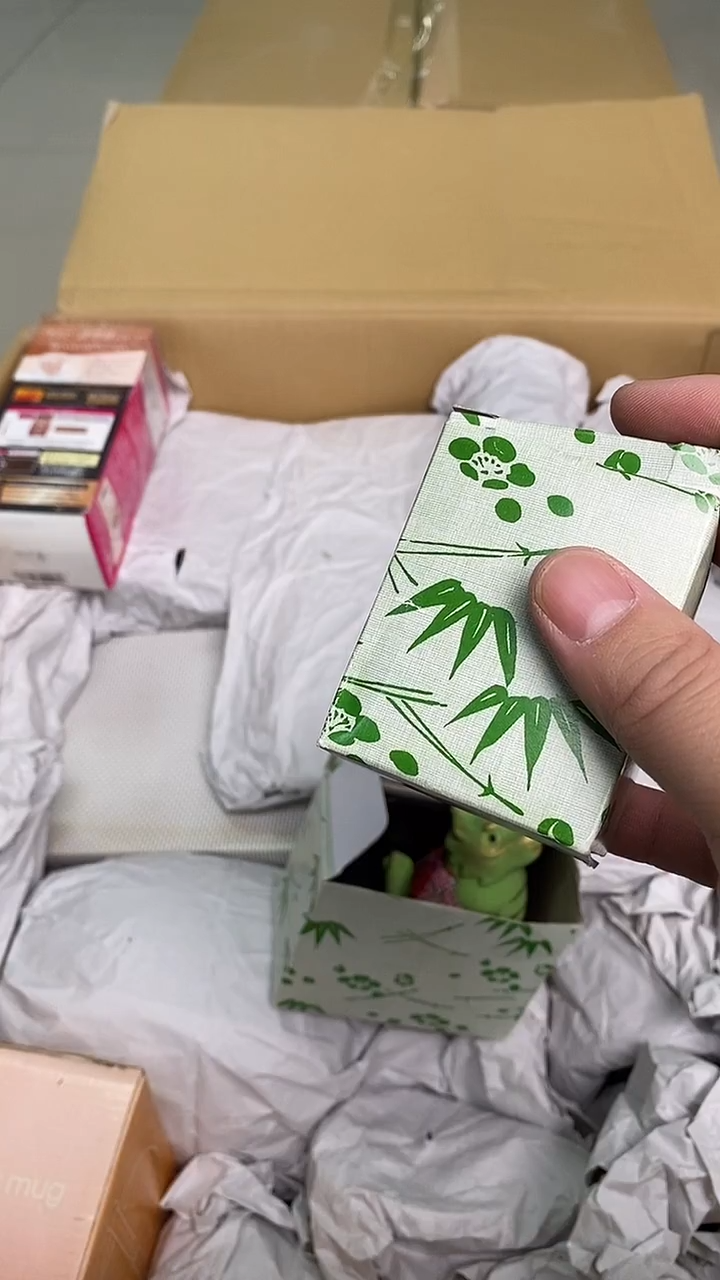 有*?日瓷回流摆件