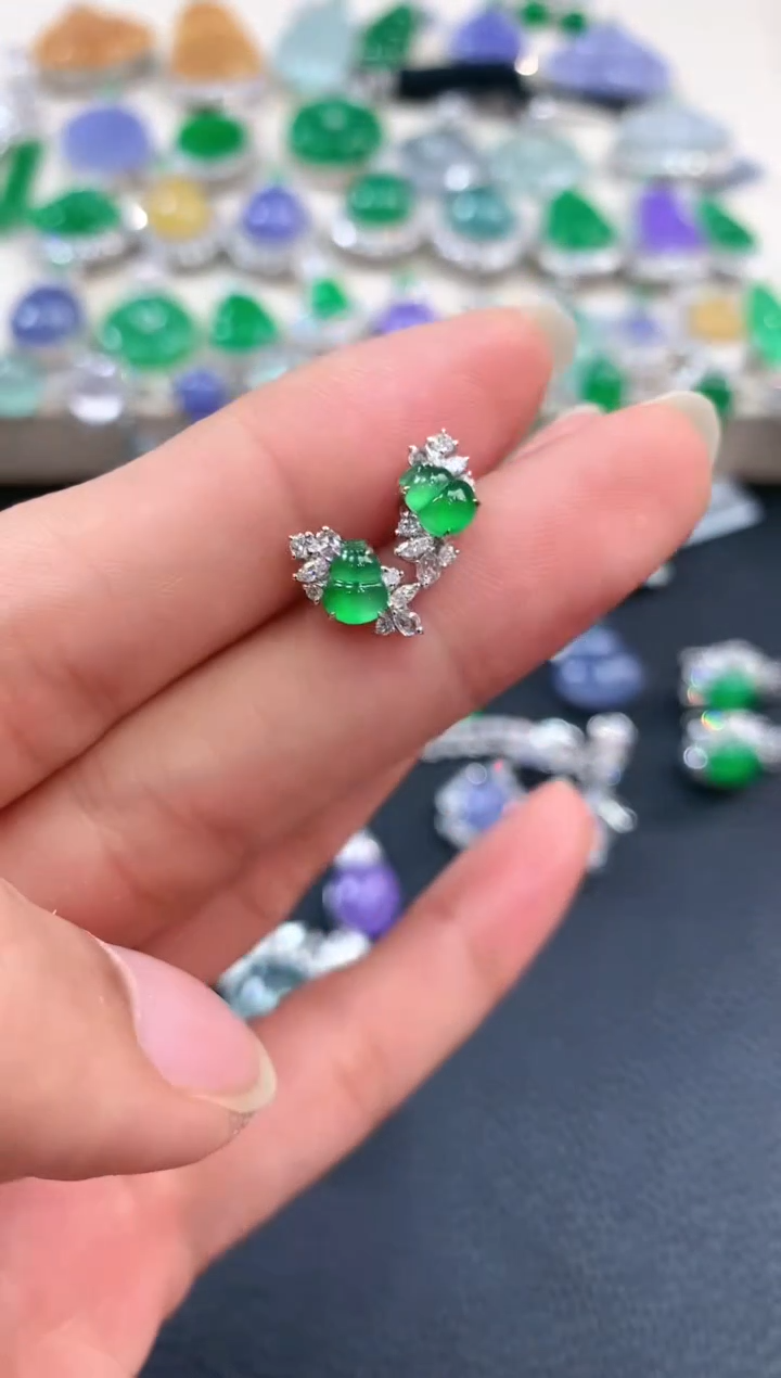 【闪购商品】翡翠耳饰18K金镶嵌m5