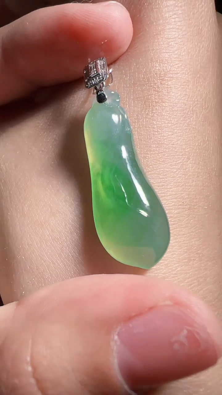 【闪购商品】翡翠挂件18K金镶嵌我