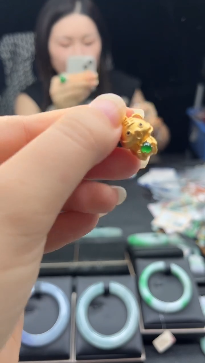 颈饰银S925镶嵌翡翠0668715008