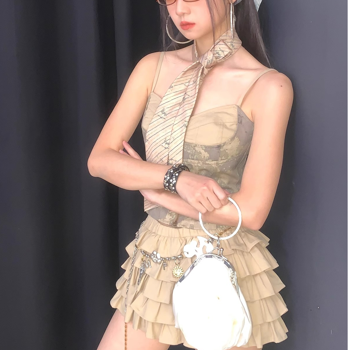 Next passport 卡其色五层蓬蓬短裙裤