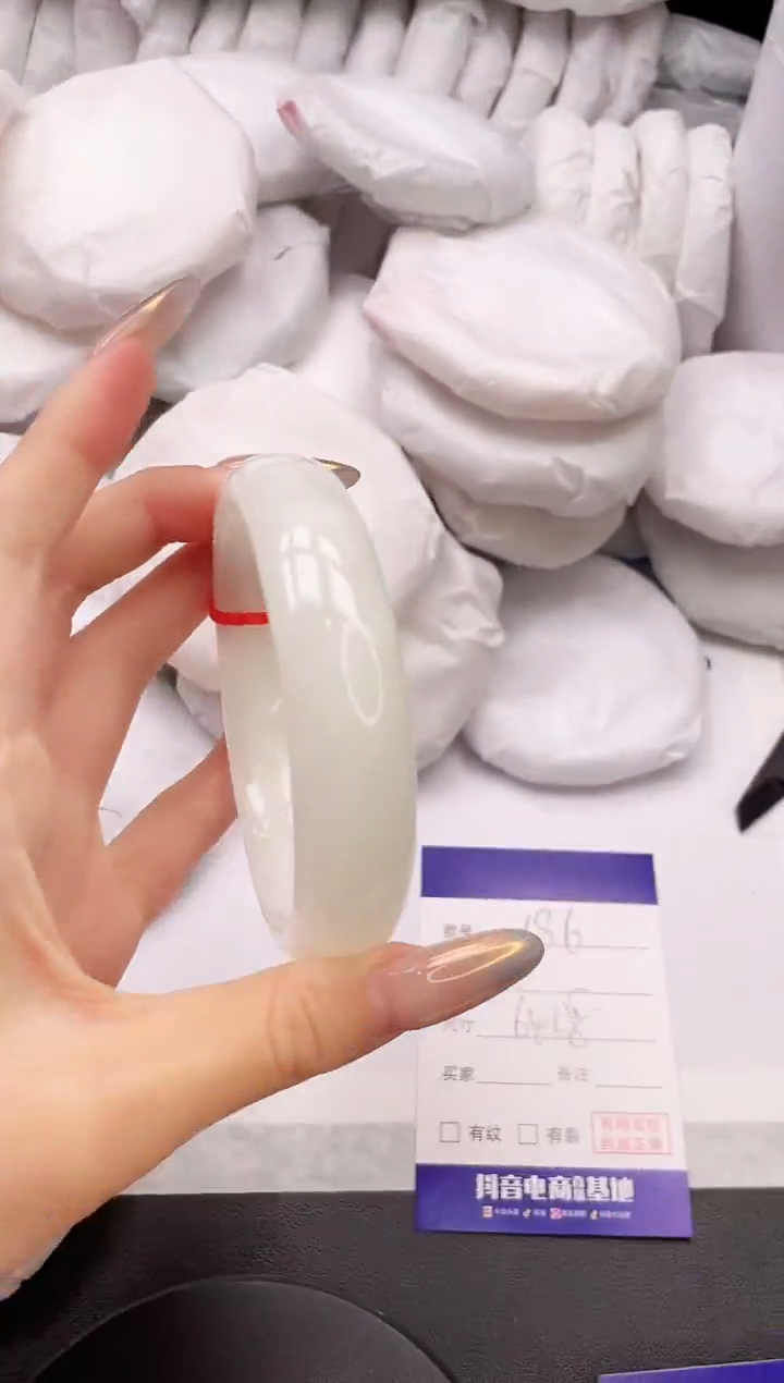 【闪购商品】和田玉手镯未镶嵌4K186-64