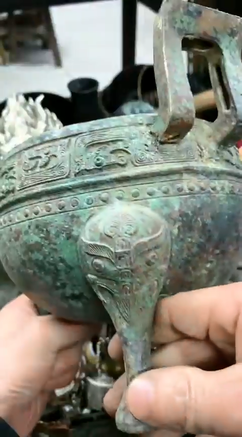 【闪购商品】一物一拍编号三足圆炉圆鼎
