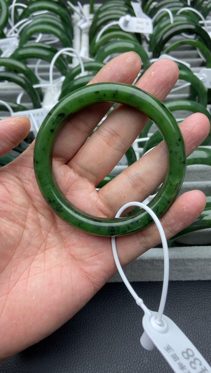 未镶嵌手镯和田玉（碧玉）12-62.4