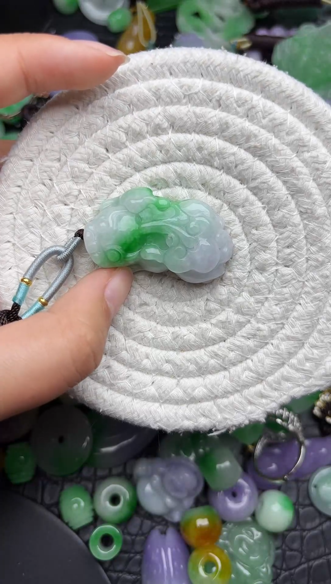 颈饰未镶嵌翡翠缅甸翡翠吊坠