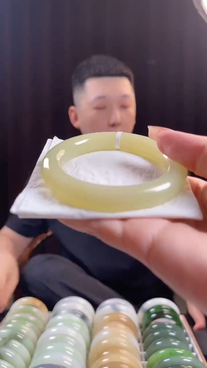 未镶嵌手镯和田玉59圈口0426