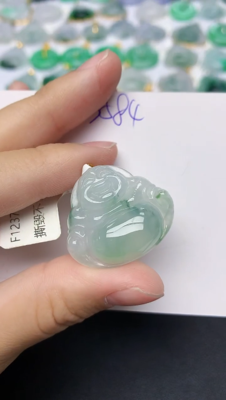 颈饰18K金镶嵌翡翠天然缅甸A货翡翠百元以上9元证书费自理