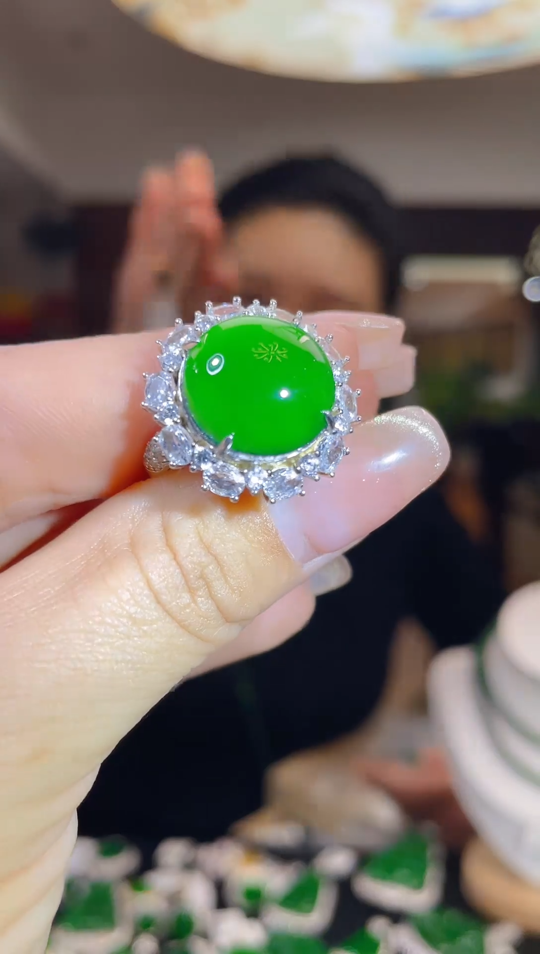 【闪购商品】翡翠吊坠(不含链)未镶嵌多样性发其一