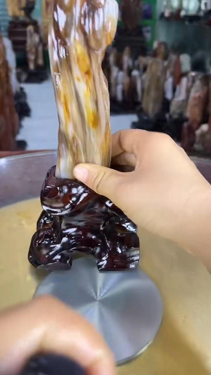 缅甸天然树化玉摆件