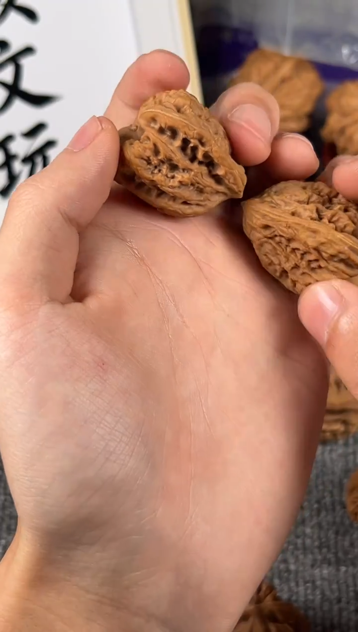 吊坠文玩核桃小***鸭虎头4444