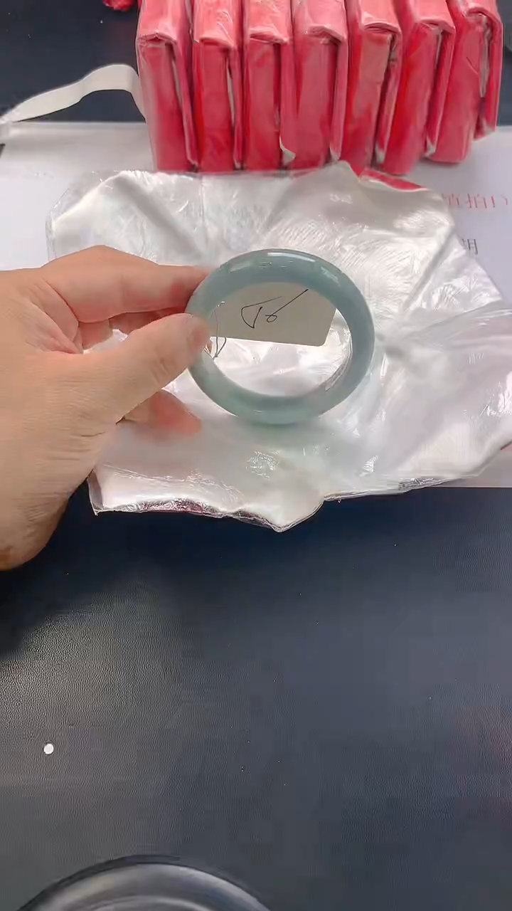 未镶嵌手镯翡翠75