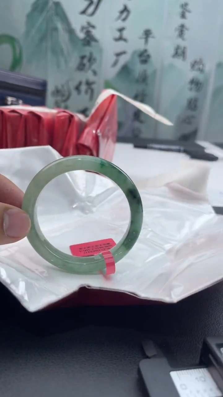 【闪购商品】翡翠手镯未镶嵌翡翠手镯7