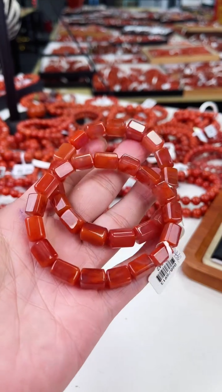 【闪购商品】南红玛瑙瓦西方糖手串8+未镶嵌（多样式发其一）