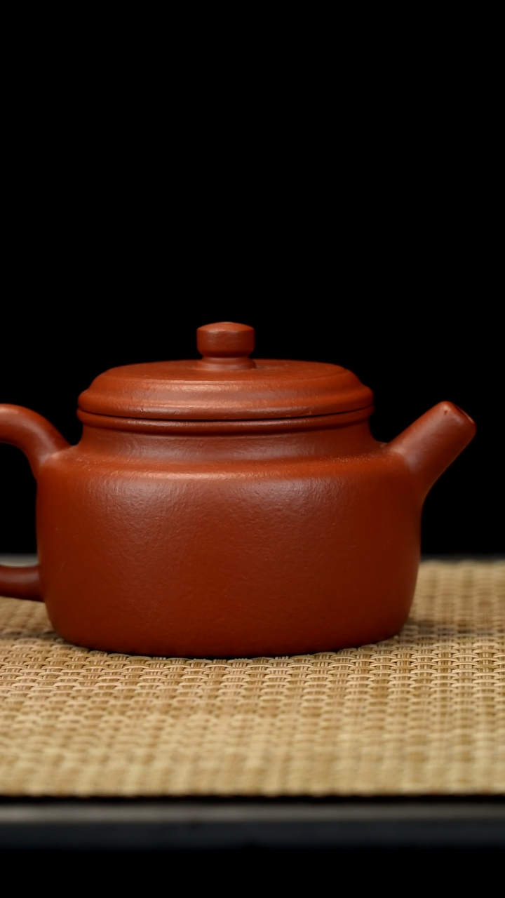 【闪购商品】紫砂茶壶朱泥德钟160c