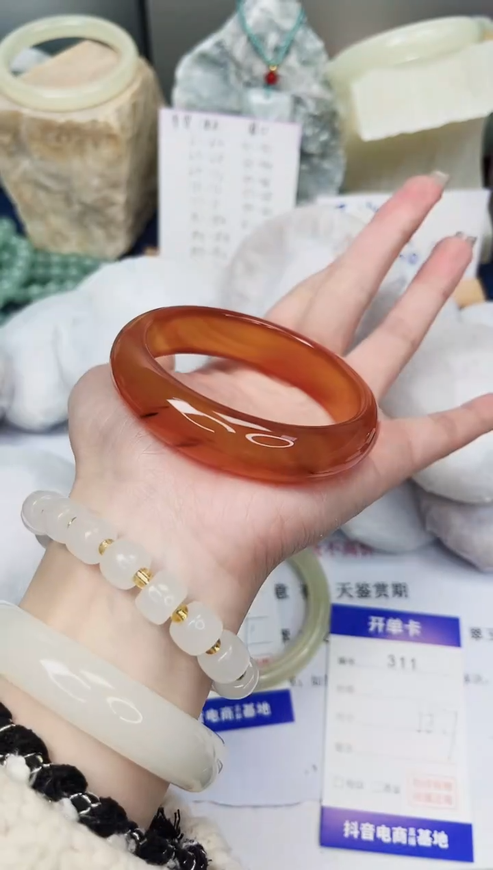 【闪购商品】石英质玉手镯未镶嵌311-玛瑙-圈口58
