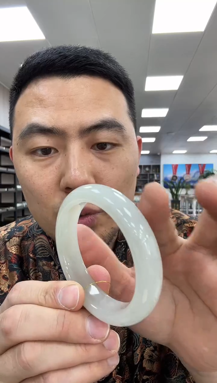 【闪购商品】和田玉手镯未镶嵌57.5 467