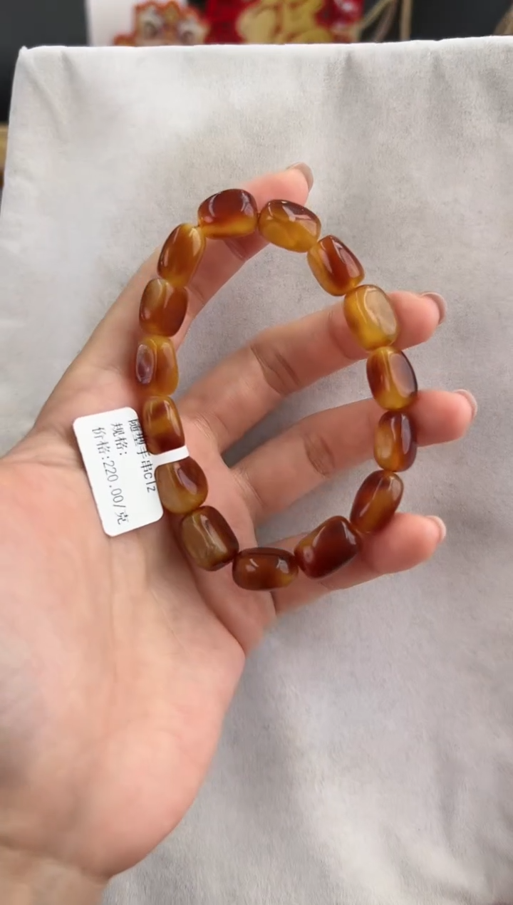 【闪购商品】琥珀裸石未镶嵌10128015-手串