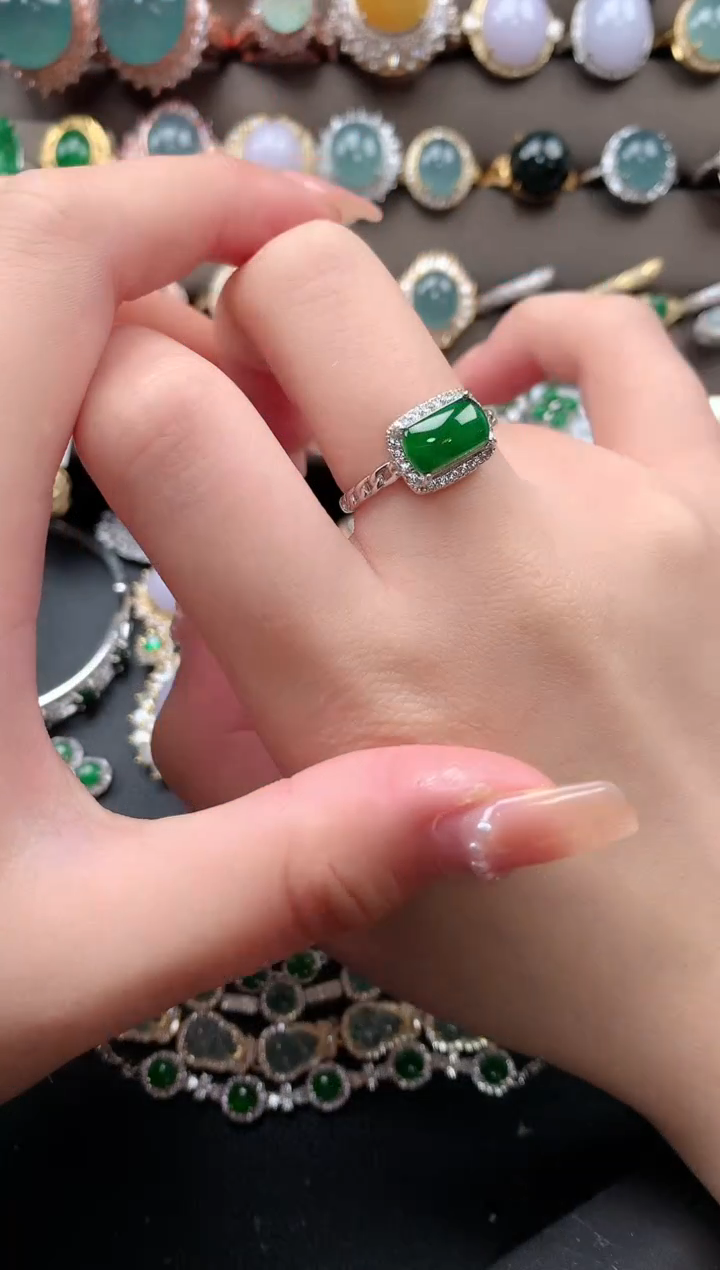【闪购商品】翡翠戒指银S925镶嵌52141