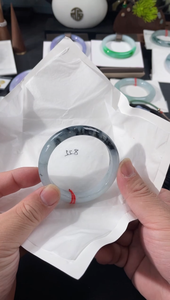 【闪购商品】翡翠手镯未镶嵌55.8正圈