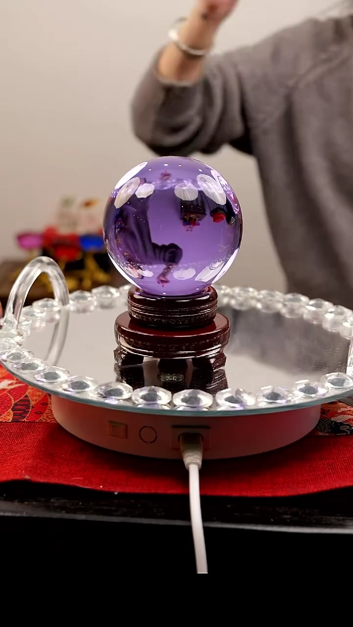 【闪购商品】紫色十公分水晶球摆件