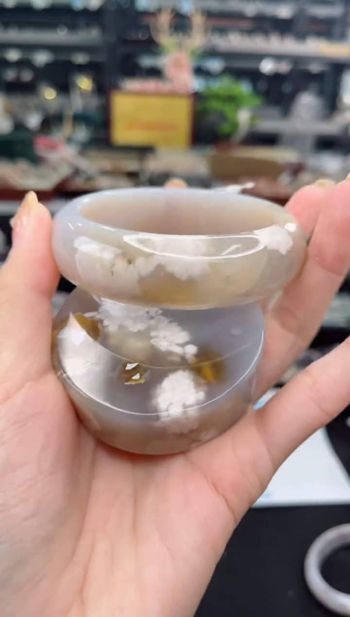 【闪购商品】石英质玉手镯未镶嵌58圈口（不退不换）1571193