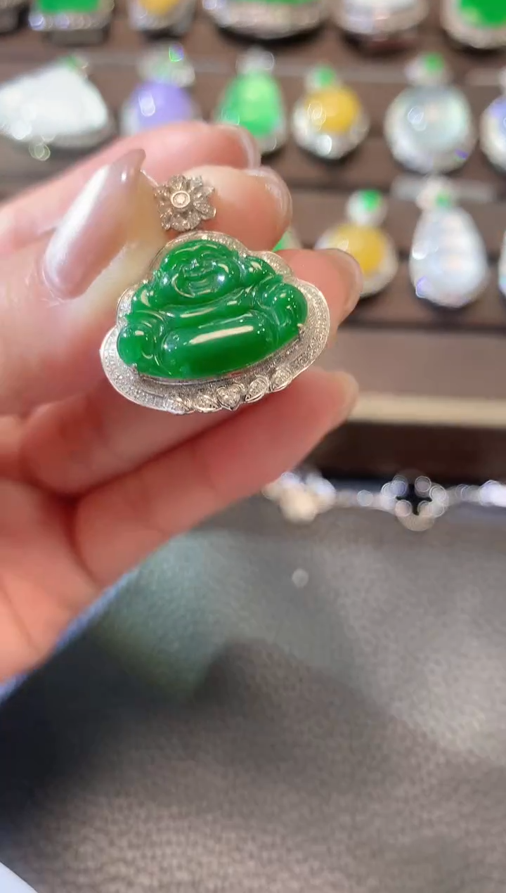 【闪购商品】翡翠吊坠(不含链)18K金镶嵌D3