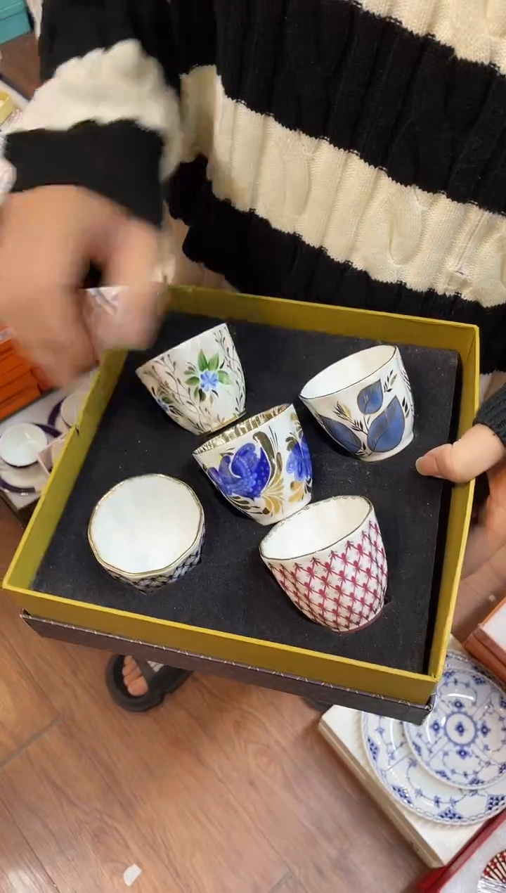 杯鸿辉家品牌瓷器，京东包邮！