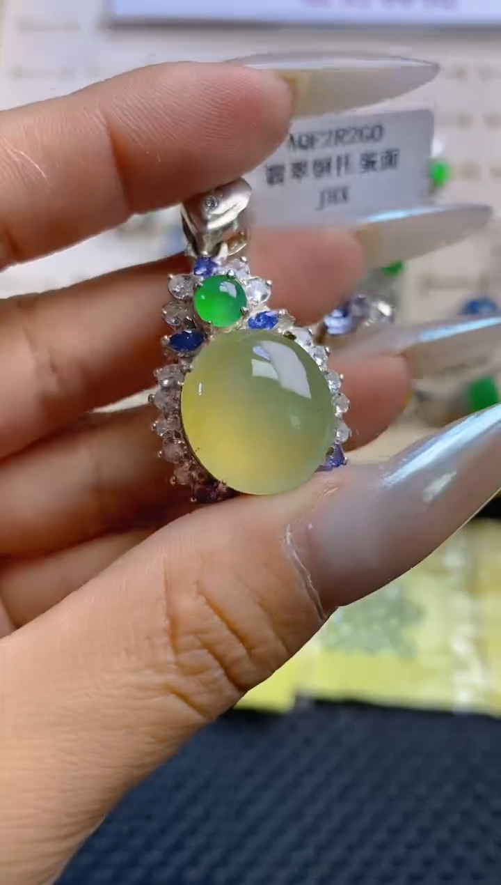 定制翡翠未镶嵌天然翡翠蛋面71