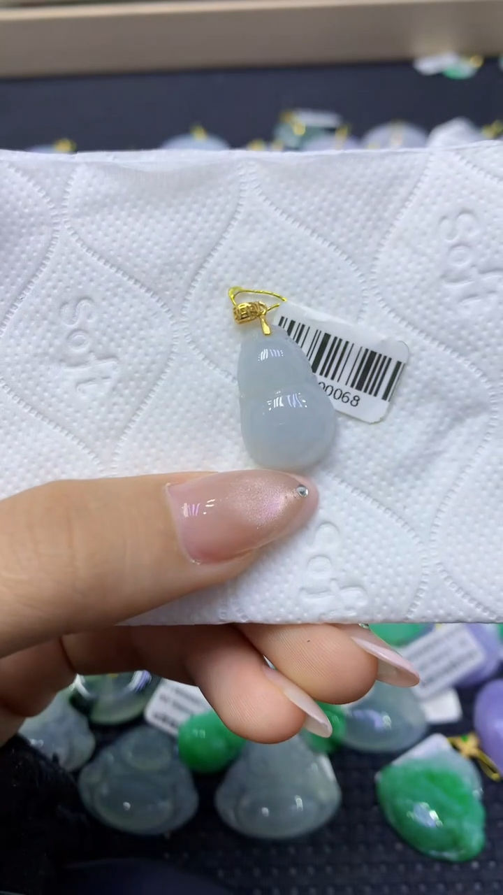 颈饰未镶嵌翡翠天然缅甸翡翠A货