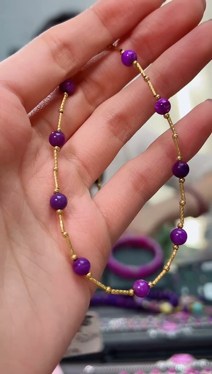 【闪购商品】18K金镶嵌苏纪石（舒俱来）项链多样性发其一