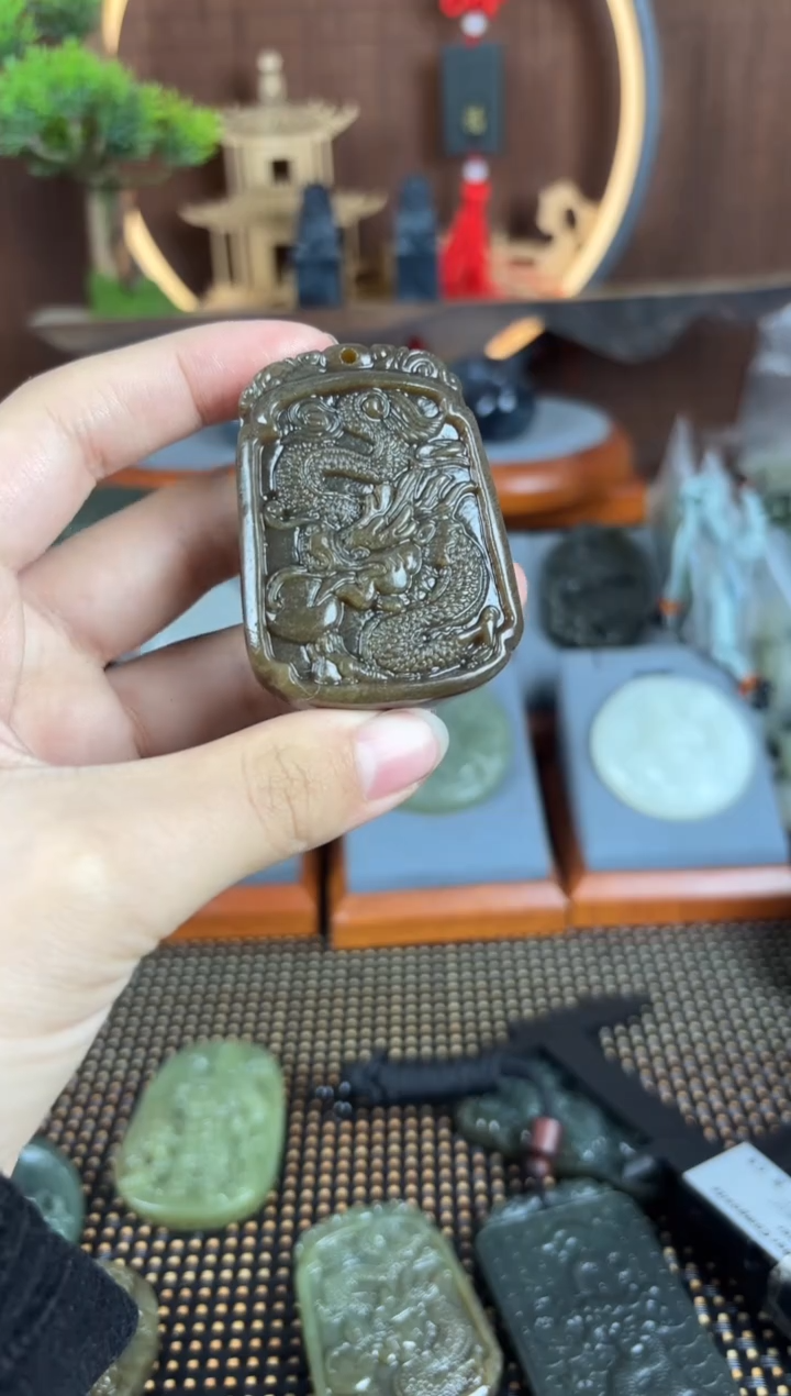 【闪购商品】和田玉颈饰未镶嵌1