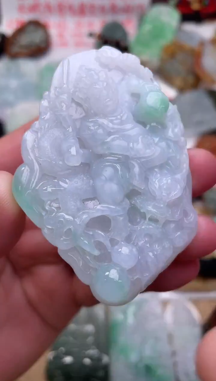 颈饰未镶嵌翡翠1